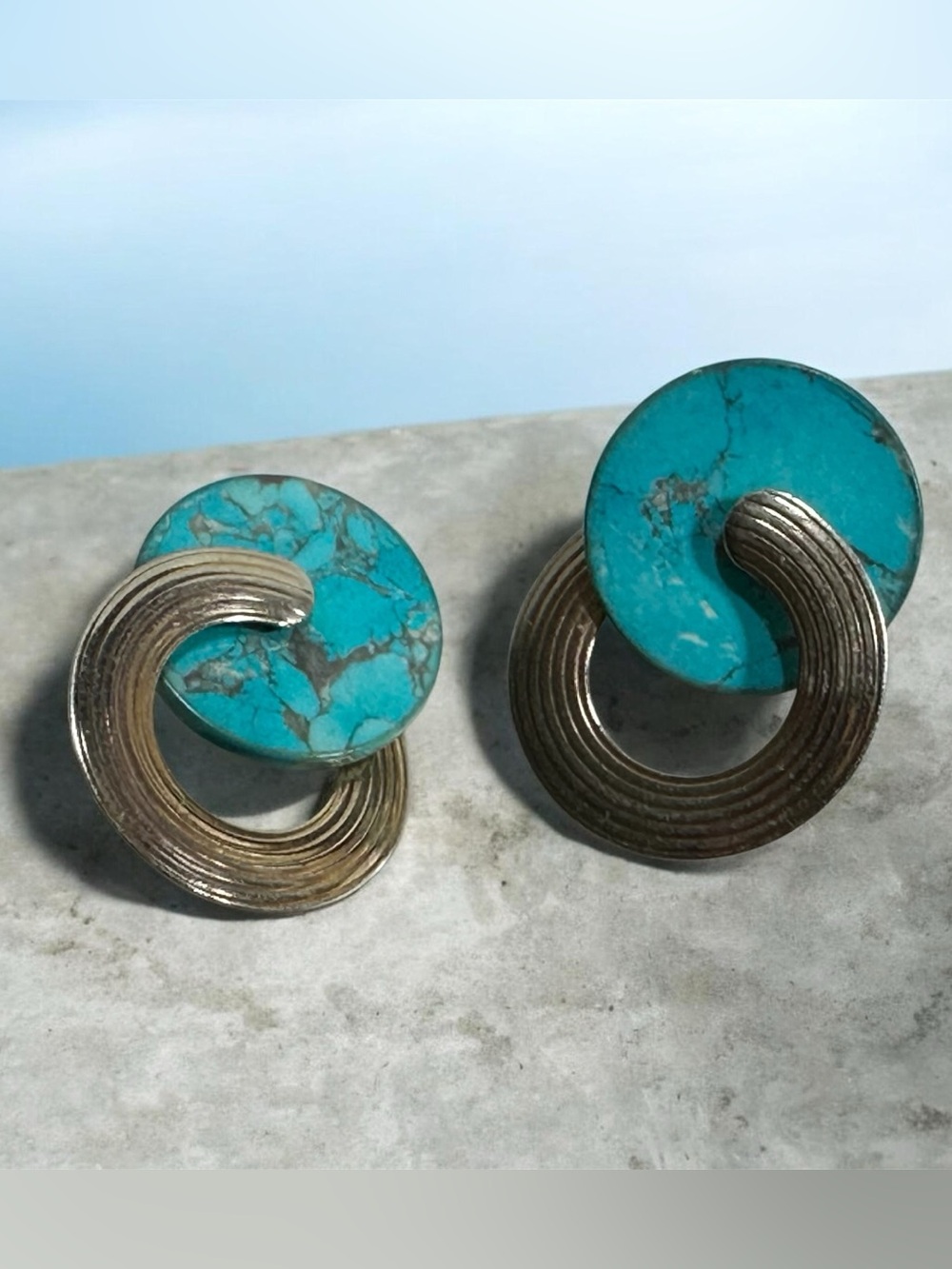 Turquoise & Silver Tone Earrings Ridged Open Discs Flat Stone Old Pawn Look